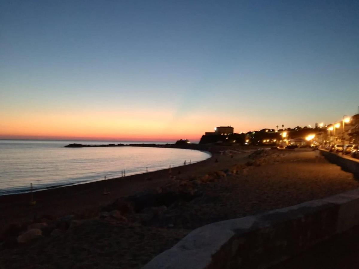 B&B Il Faro Cittadella del Capo Exterior foto